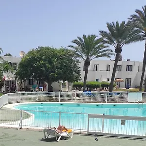 alojamientos-playa-centro-corralejo-9.hotelsfuerteventura.org/